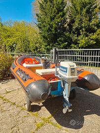 Gommone Lomac chiglia rigida + Evinrude 25CV