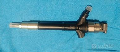 Iniettore denso 23670-0R020 Toyota 2.2 D-4D 136 cv