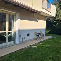 Recente Appartamento con giardino e box