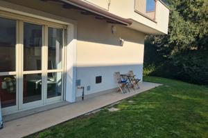 Recente Appartamento con giardino e box