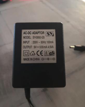 Alimentatore 9V 500mA, adattatore AC-DC