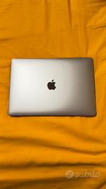 Mac book pro m2