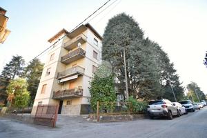 4 LOCALI A SALA BAGANZA