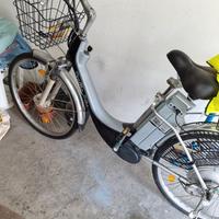 Bicicletta pedalata assistita