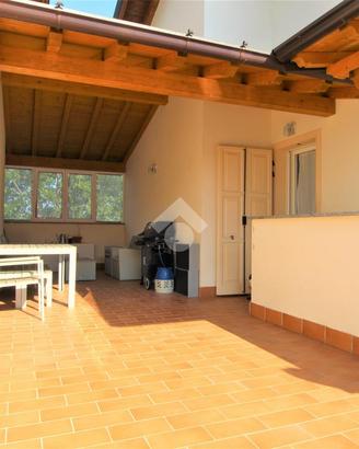 CASA SEMINDIPENDENTE A PANDINO