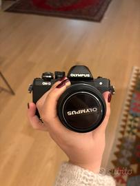 Fotocamera Olympus  OM- D  E  M10 MARK II + obiett