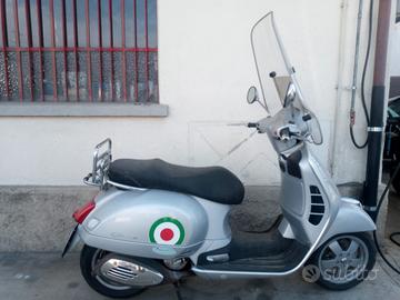 vespa gts