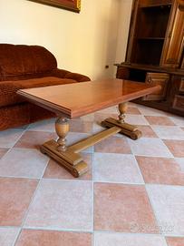 Tavolino in legno + divani