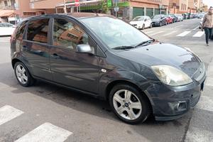 Ford Fiesta 1.2 titanium