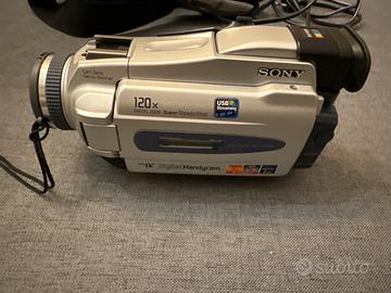 Sony DCR-TRV16E Mini DV Digital Handycam,