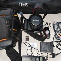 EOS 600D+obiettivi+SD32GB+borsa+cavi+telecomandi