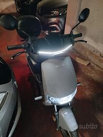 Super soco cu mini