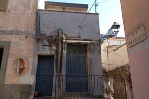 Casa indipendente 132 mq con terrazzo - Maletto