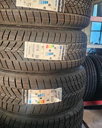 Gomme nuove 215 60 17 96 H Goodyear m s