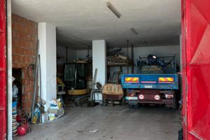Garage 100mq altezza soffitto 3,50ml