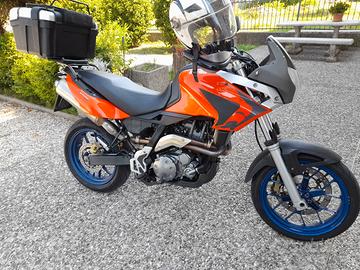 Aprilia 650 strada