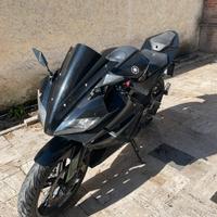 Yamaha yzf r125