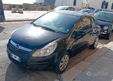 Opel Corsa 3 porte Anno 2008 98.500 km benzina