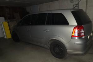 Zafira Ecom  Cosmo