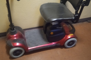 Motorino per anziani