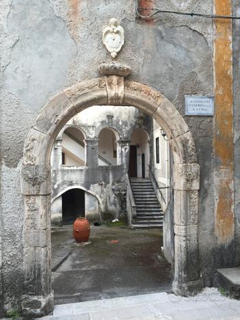 Appartamento palazzo storico tortora