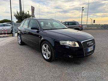 AUDI A4 2.7 V6 TDI F.AP. Avant mult. Top plus