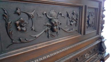 Letto fine 800 in castagno 