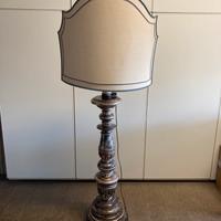 Lampada da terra classica