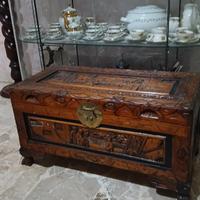 baule antico in legno di canfora cinese