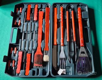 Set strumenti per barbecue/grigliate