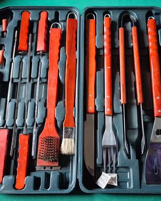 Set strumenti per barbecue/grigliate