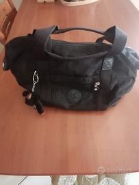 Borsa Kipling a mano