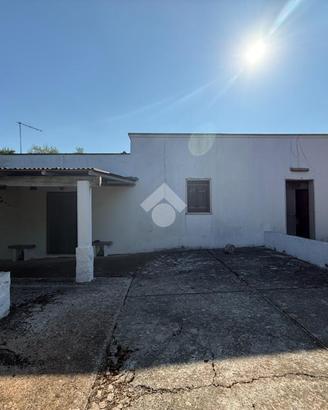 VILLA SINGOLA A CEGLIE MESSAPICA
