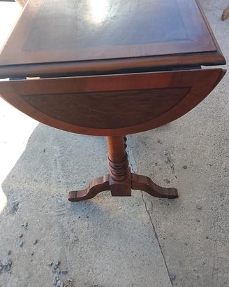 tavolino apribile in legno 