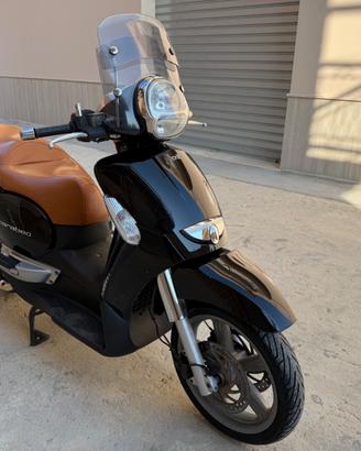 Aprilia Scarabeo 400 Light
