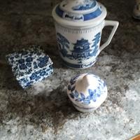 Tazza per tisana e 2 porta pastiglie