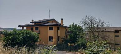 Villa centro storico Lagopesole