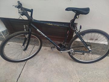 bicicletta uomo scott