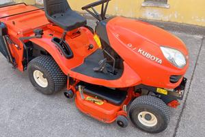 Trattorino tagliaerba Kubota 
