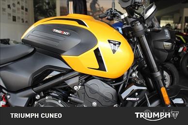 TRIUMPH Trident 660 Cosmic Yellow Abs