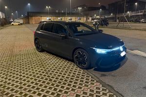 Volkswagen Golf 8.5 R-Line Plus etsi 150 cv