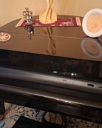 pianoforte mezza coda