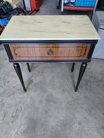 2 tavolini comodini vintage
