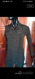 completo blusa e pantaloni