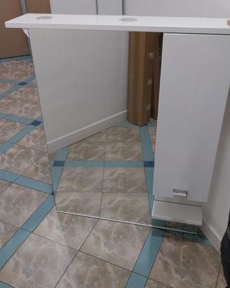 Mobile bagno nuovo con specchiera
