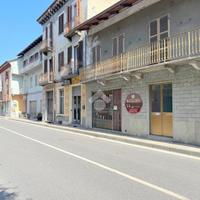NEGOZIO A BUSSOLENO