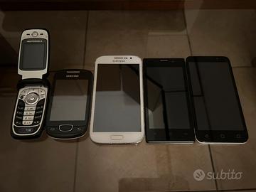 Lotto di smartphone e cellulari