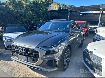 Audi Q8 sline