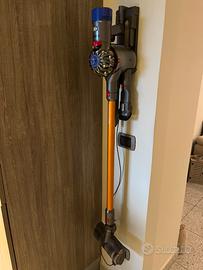 ASPIRAPOLVERE DYSON V8 ABSOLUTE