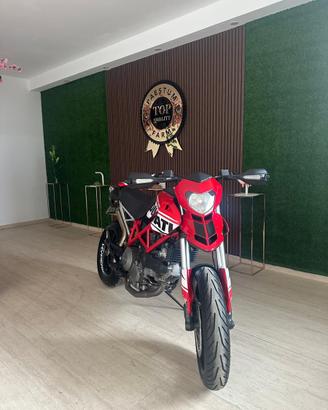 Ducati Hypermotard 796